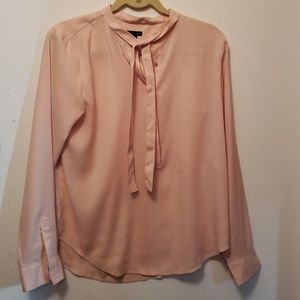 NWOT Ann Taylor Cream Blouse